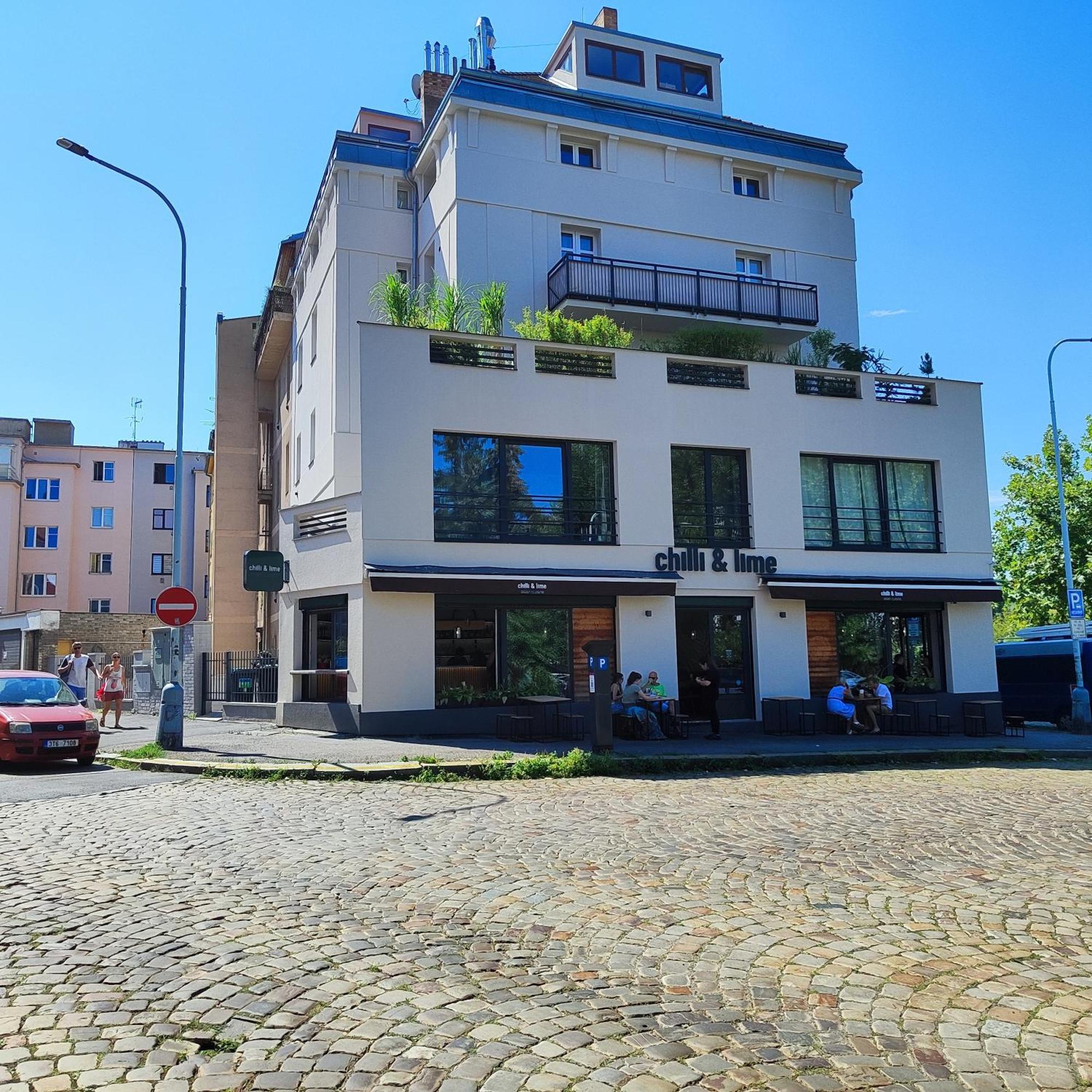 Apartment Big Windows Prague Exterior photo